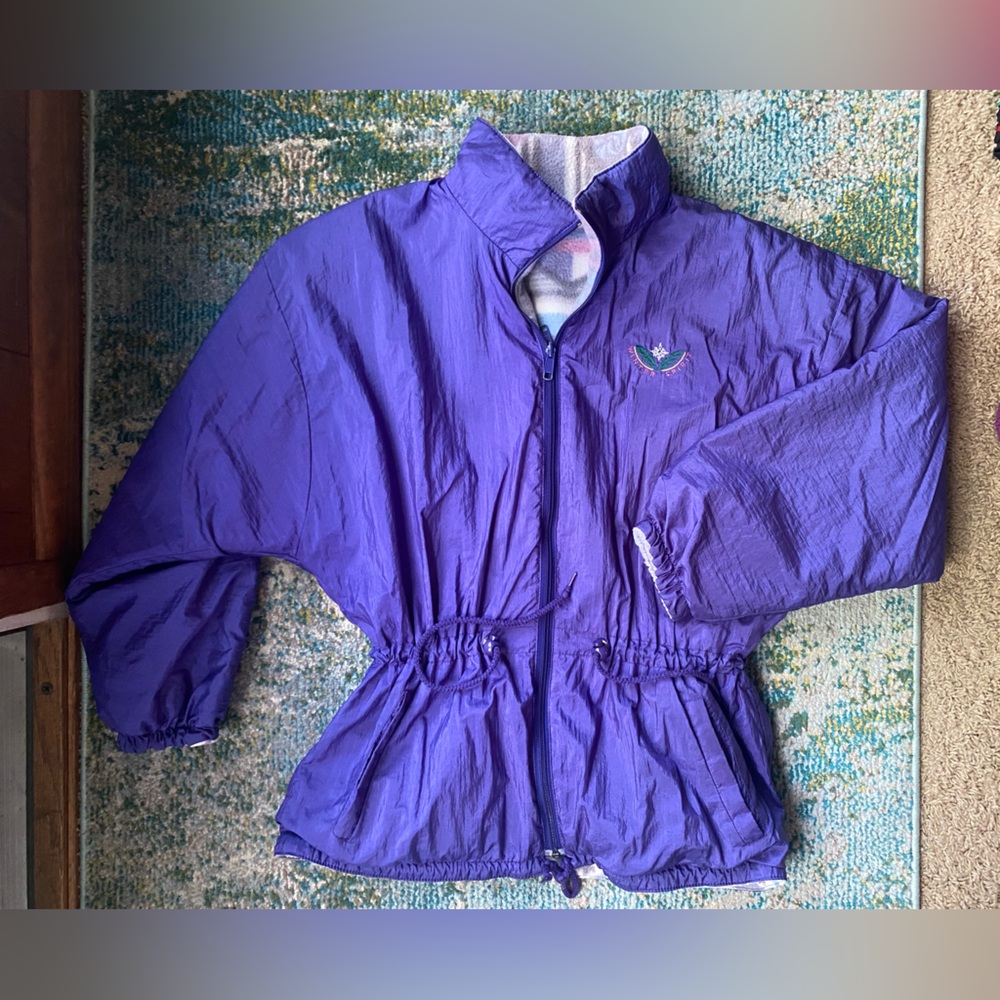 Vintage Winter Spirit purple reversible fleece lined toggle waist coat, size M/L
